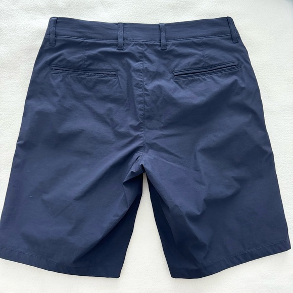 J. Crew 9” Tech Short 29 Navy - Picture 5 of 8